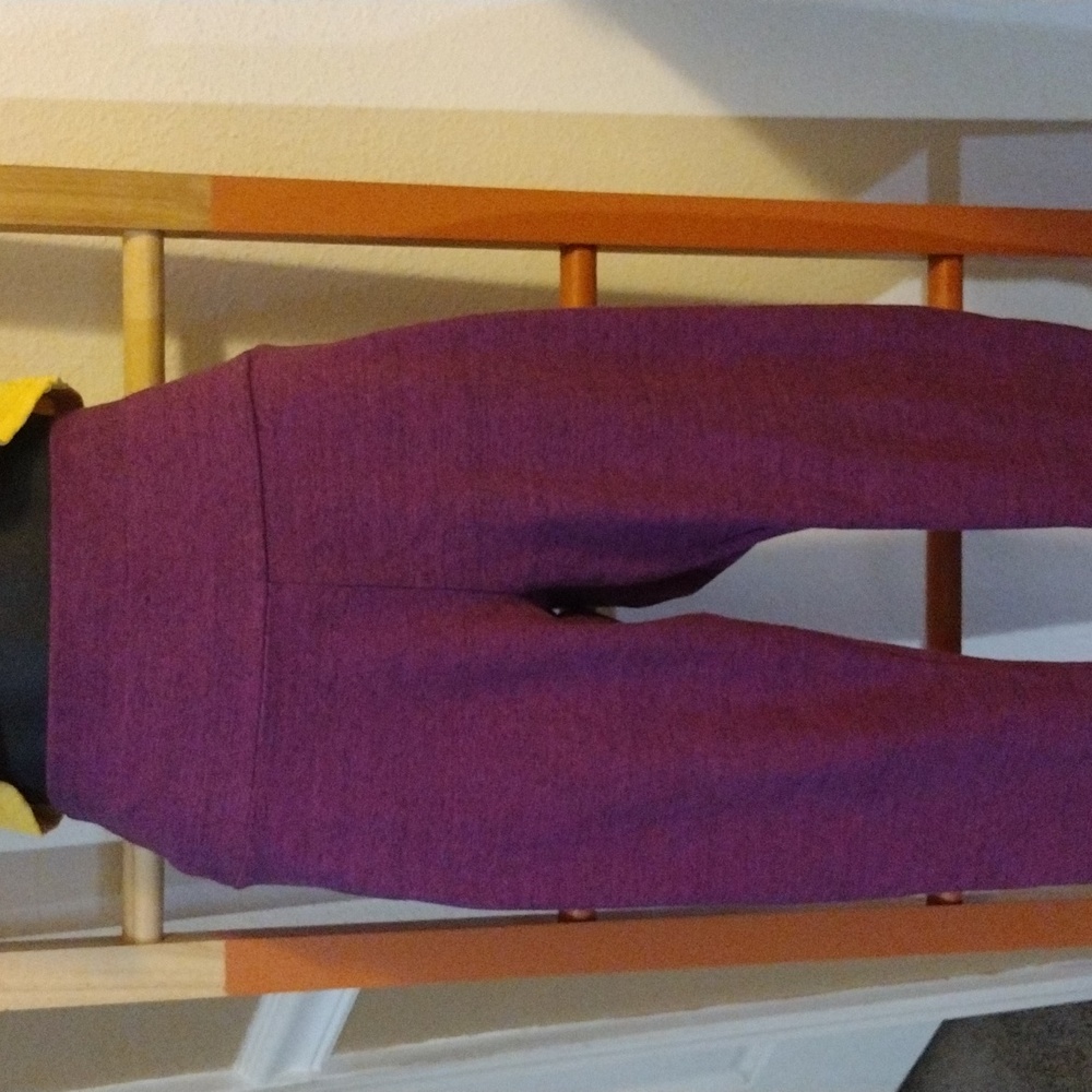 Ugg Saylor Legging Brand New with Tags - Picture 6 of 7